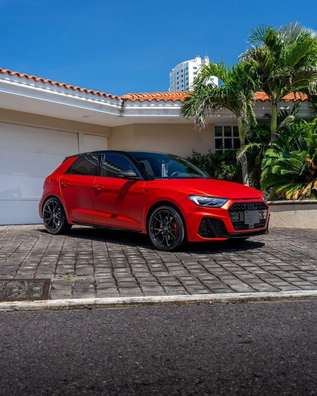 Flame red (SMT15) Vinyl Wrap on car